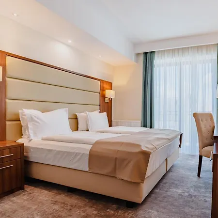 Radsor Hotel 4*