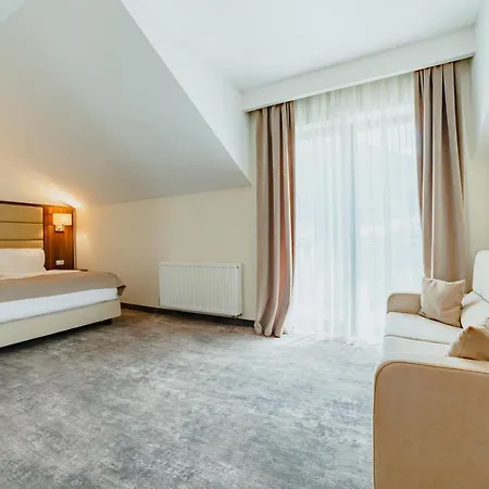 Radsor Hotel Risnov