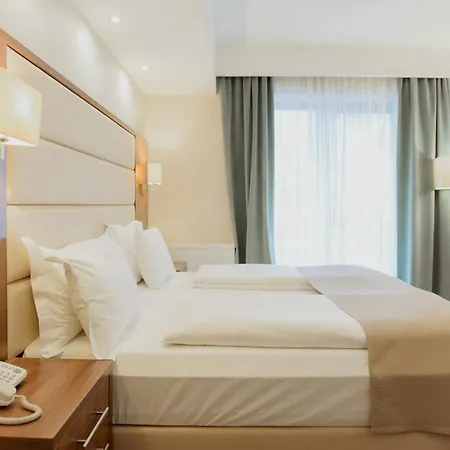 Radsor Hotel 4*