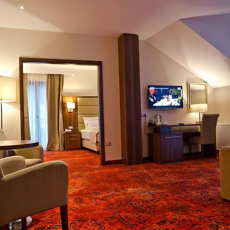 Radsor Hotel Risnov